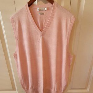 Peter Millar Silk-Cotton-Cashmere Blend Sleeveless V-Neck. Size L.  NWOT.
